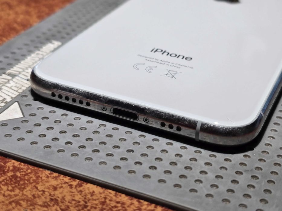 Używany - Apple iPhone XS 256GB Srebrny - GSM Baranowo