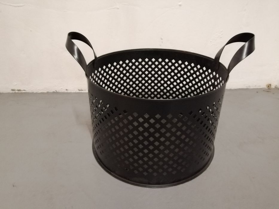 Cesto Preto Alumínio