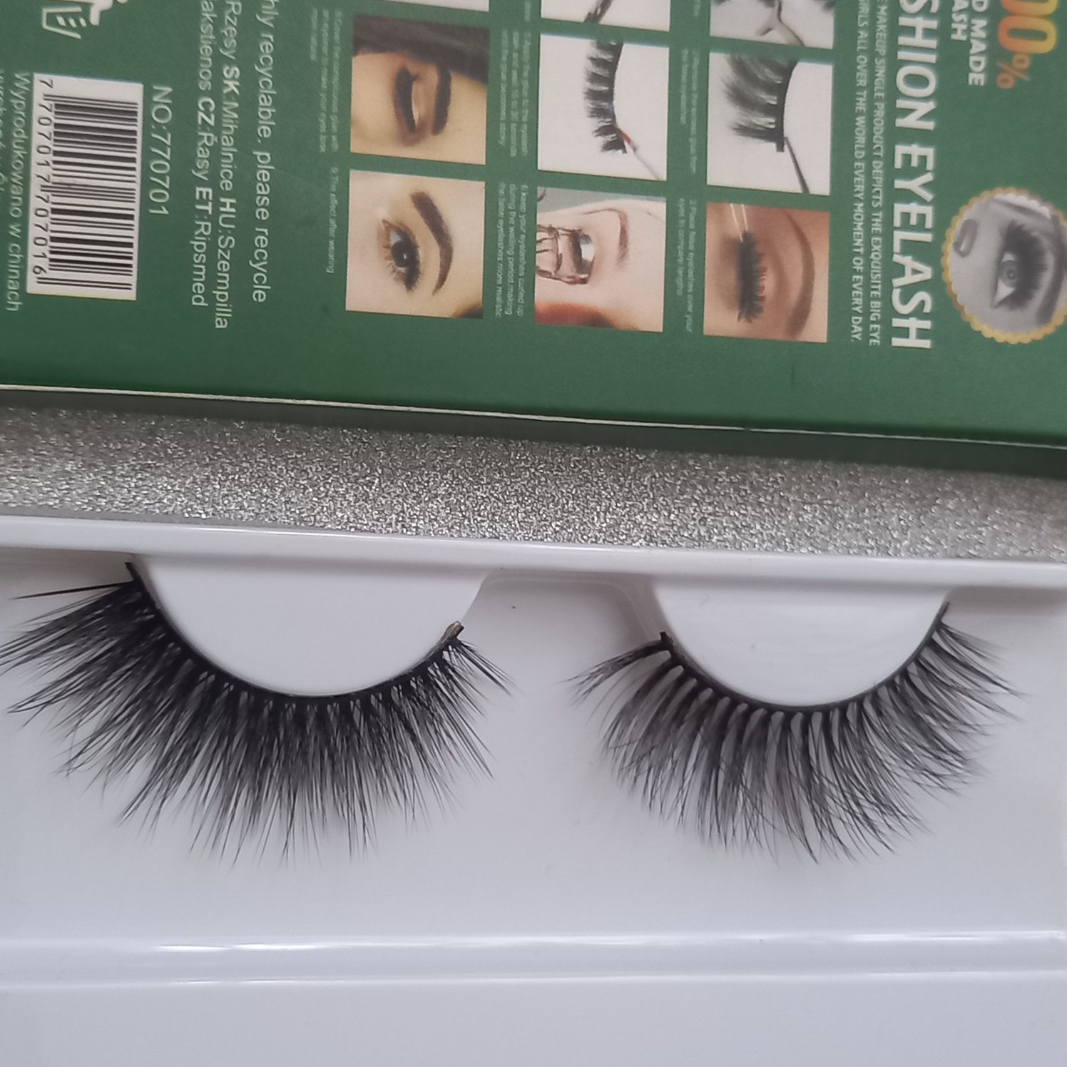Rzęsy 6 D nowe w kartoniku.