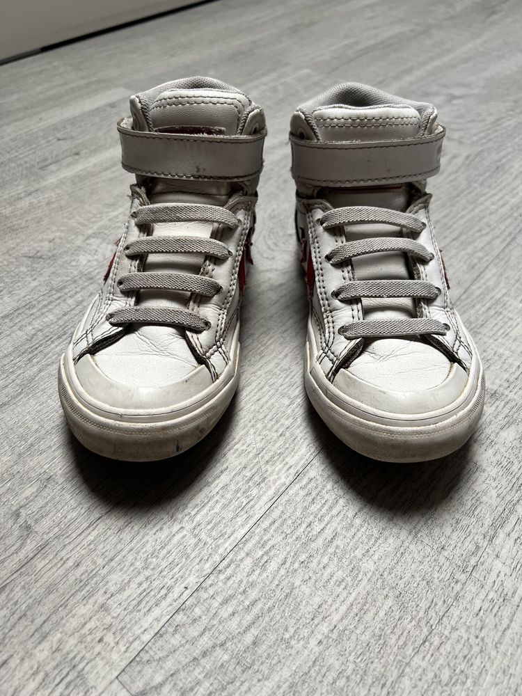 CONVERSE chłopięce rozmiar 28