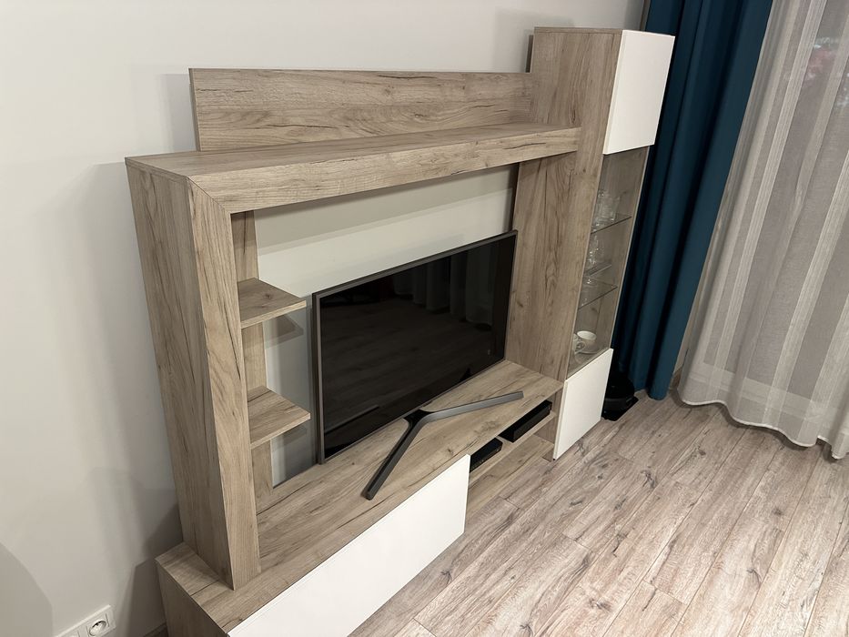 Meblościanka RTV do salonu