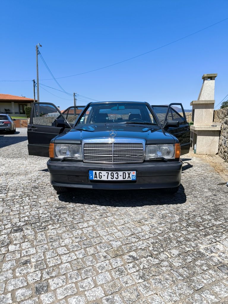Mercedes 190 E 2,5 16V (carro de coleção)