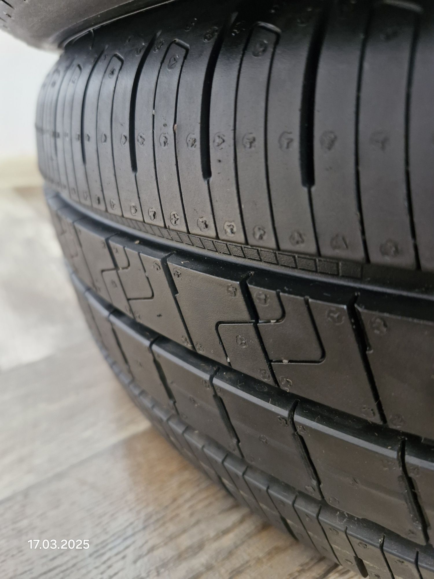 195/60R18 Goodyear EfficientGrip Performance 2 DEMO DOT2122