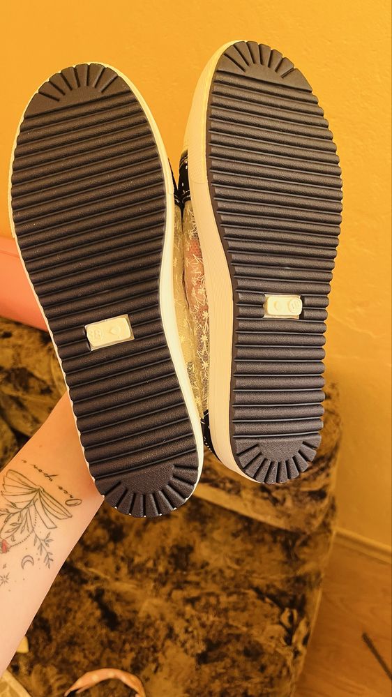 Nowe trampki damskie