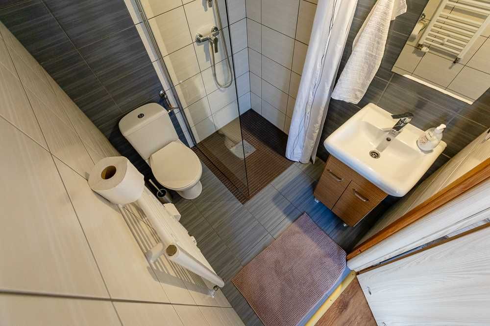 Noclegi, pokoje Lazur Rewal