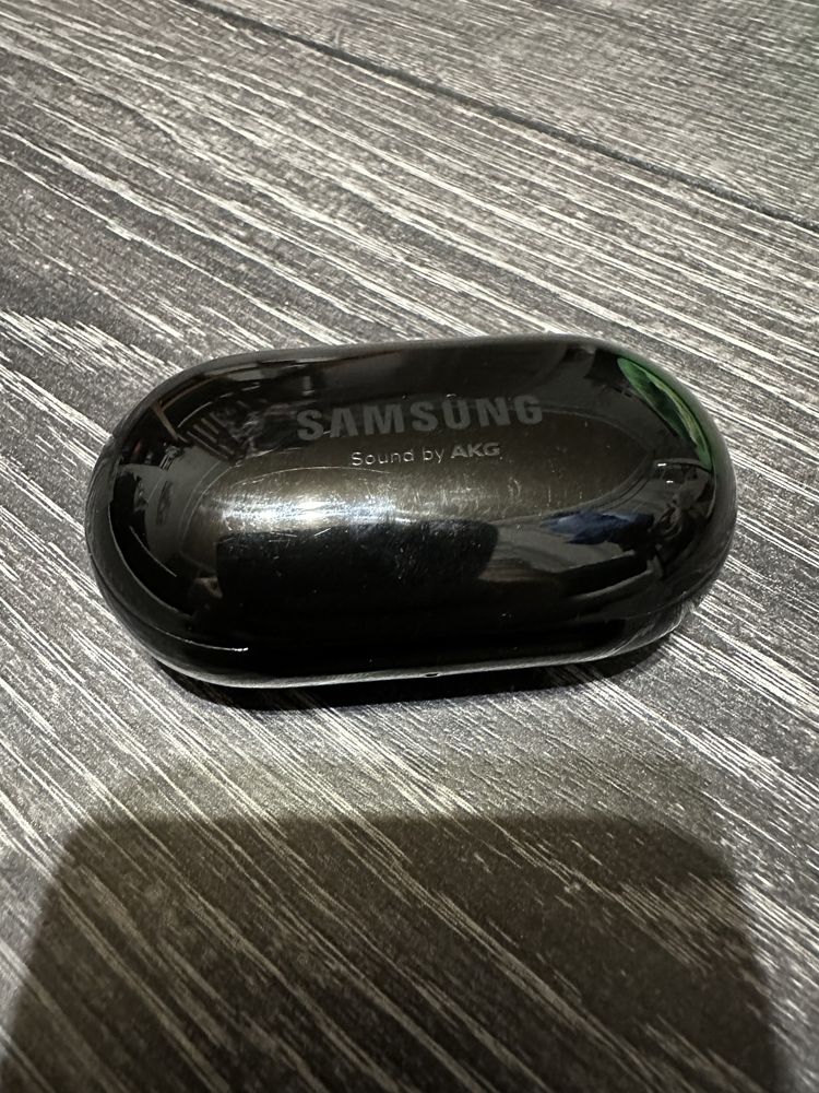Samsung sm-r175 б/в