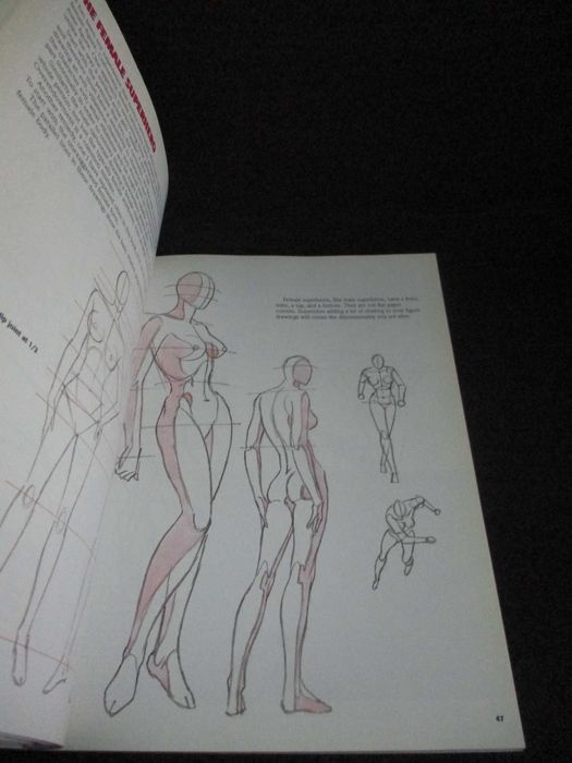 Livro SuperHeroes Joe Kubert's Wonderful World of Comics