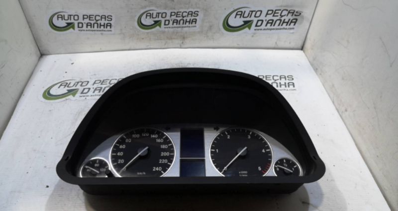 Quadrante Mercedes-Benz B-Class (W245)