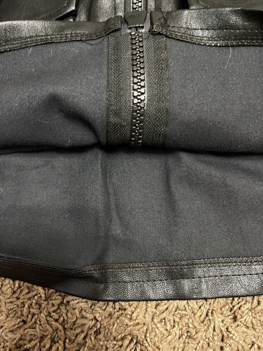 Шкіряна юбка жіноча