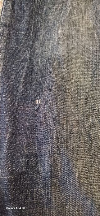 Мужские джинсы с небольшими нюансами