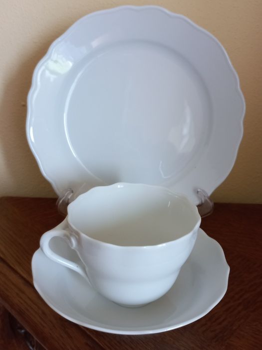 Porcelanowa filiżanka (trio) - zestaw śniadaniowy Hutschenreuther