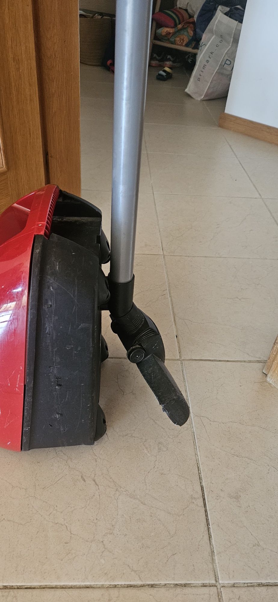 Aspirador vermelho