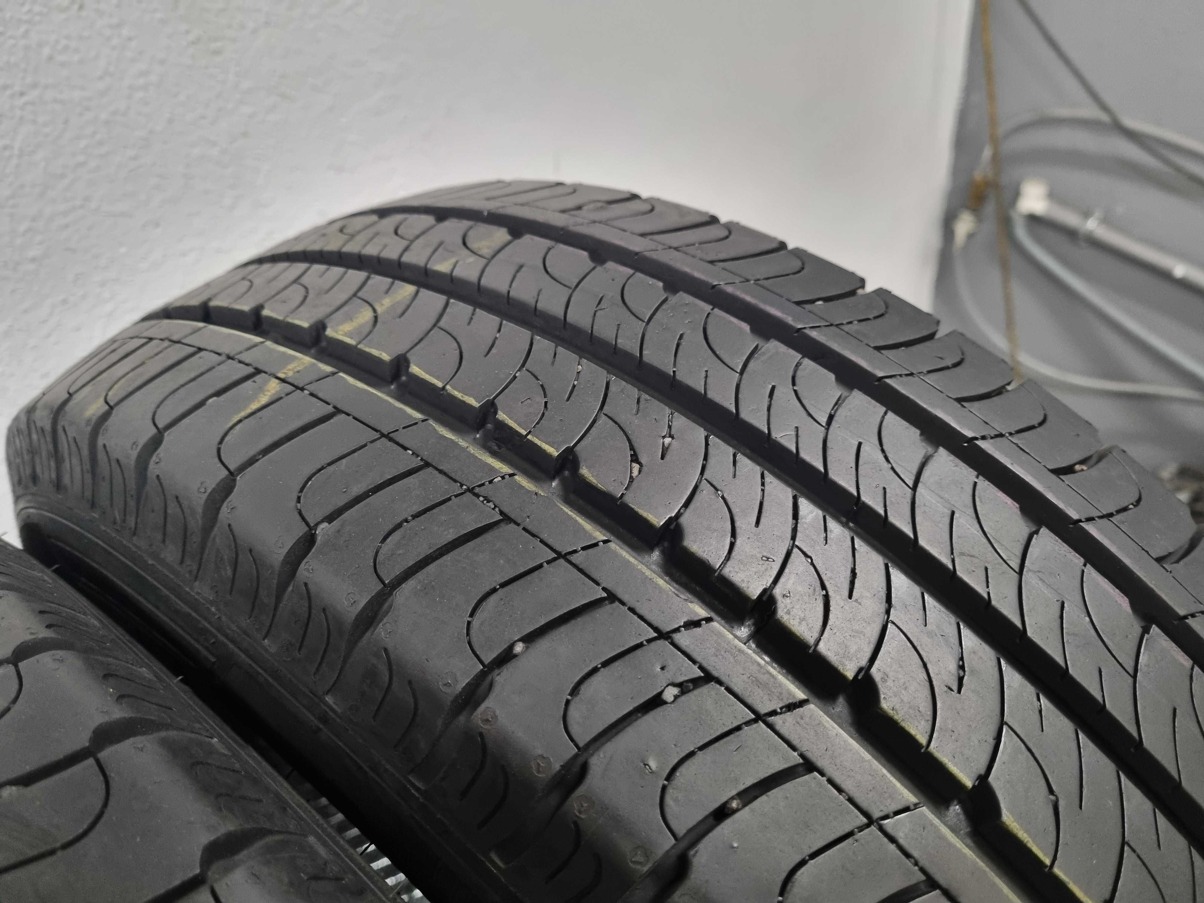 215/65/16C 109/107T Goodyear Efficient Grip Cargo PARA OPON MONTAŻ