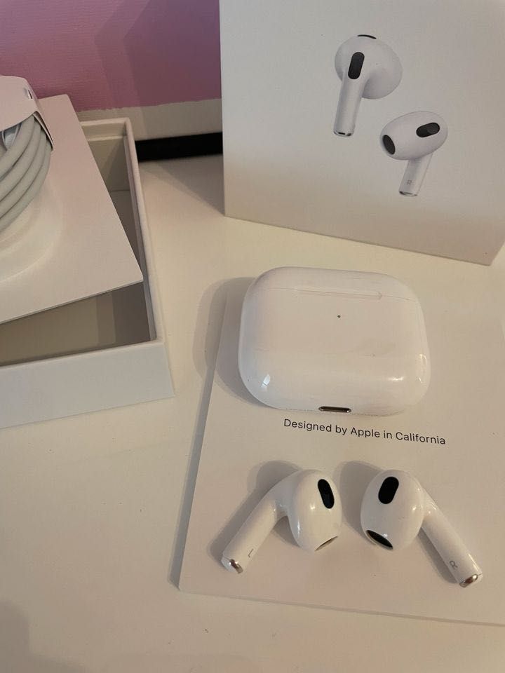 Apple Airpods NEW 3 покоління навушники-вкладиші Bluetooth