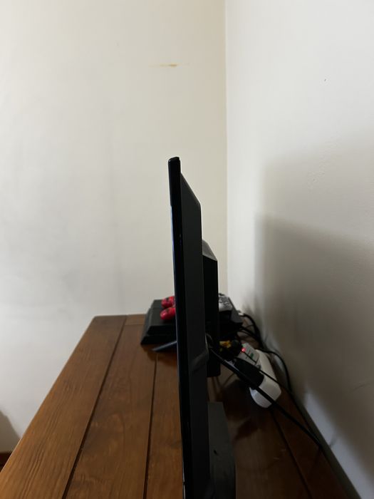 Tv 32 polegadas marca smart com tvbox ou chromcast