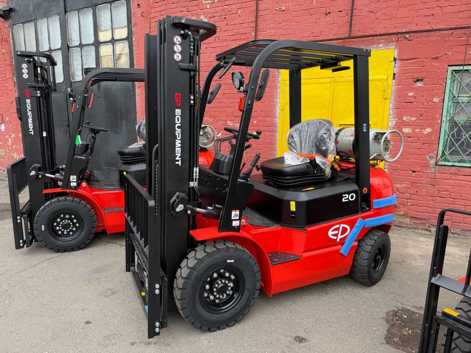 Новий газ-бензин навантажувач EP 20T3 2т, 4.8м двигун Nissan К25, 2025