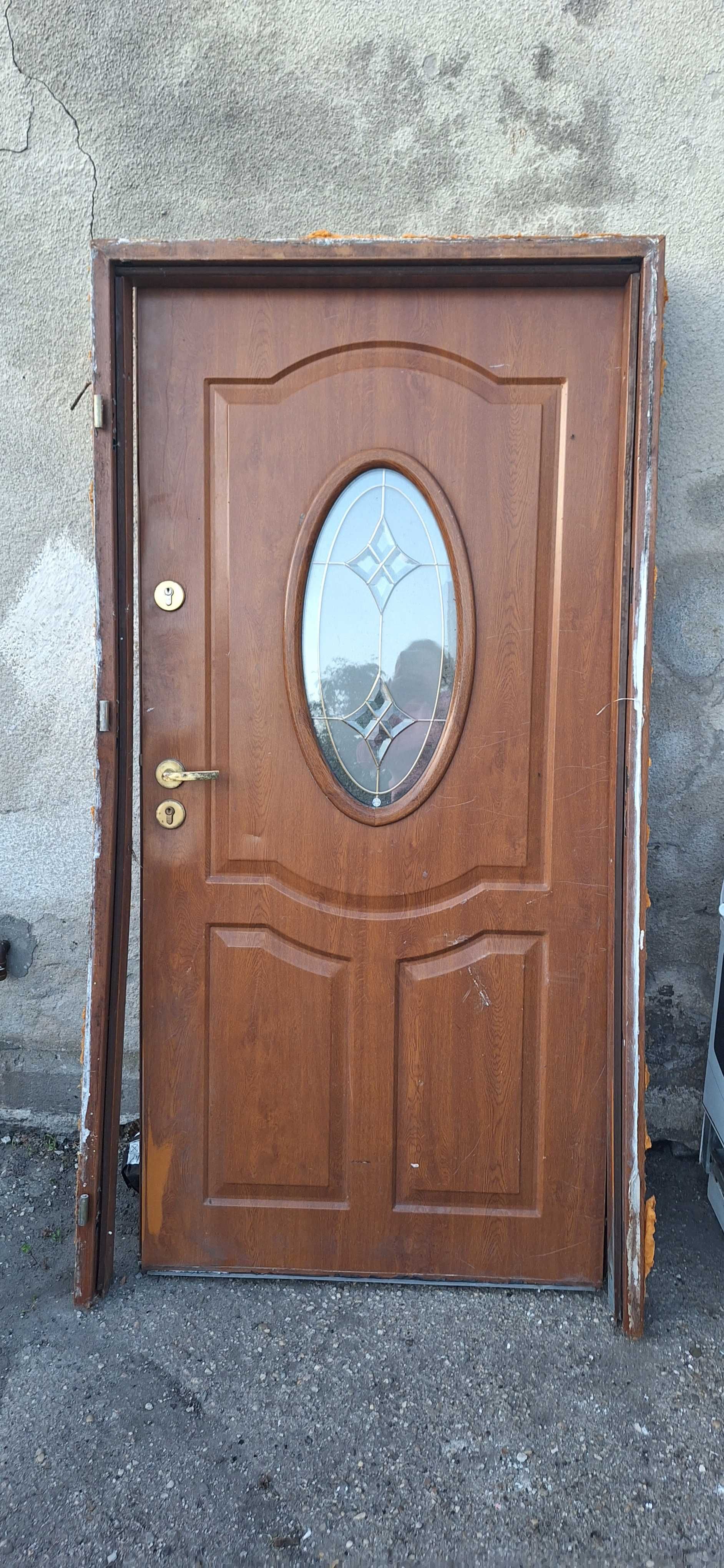 Drzwi uzywane w dobrym stanie