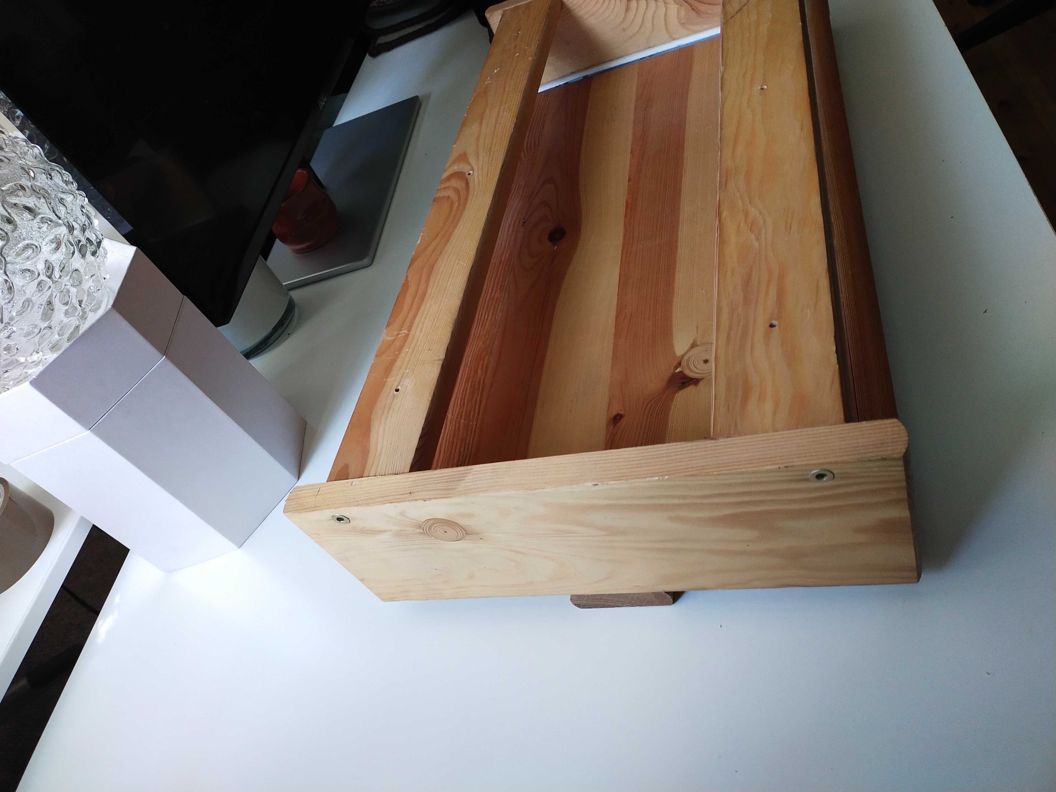 Półka do stołu warsztatowego lub na klawiaturę drewniana