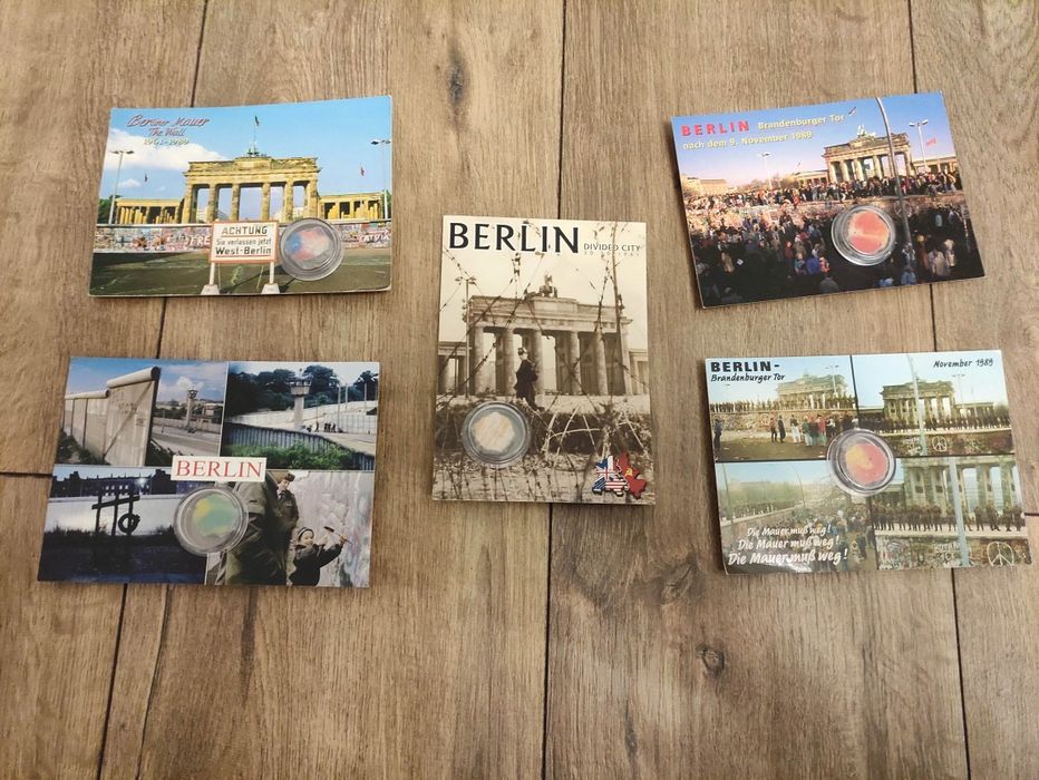 Fragment Muru Berlińskiego.  Pocztówka