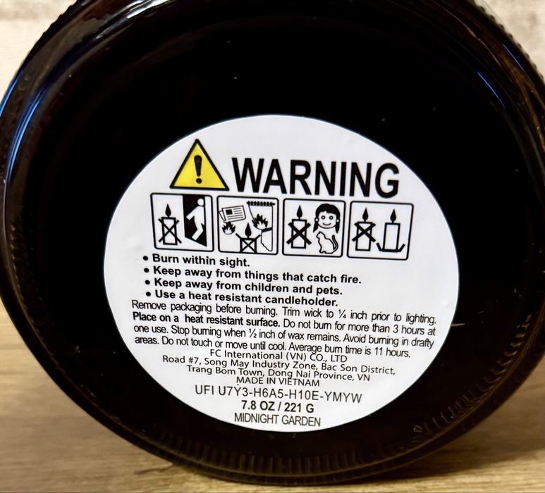 Оригінал!Нова декоративна преміум свічка Rose Christian Lacroix,221 гр