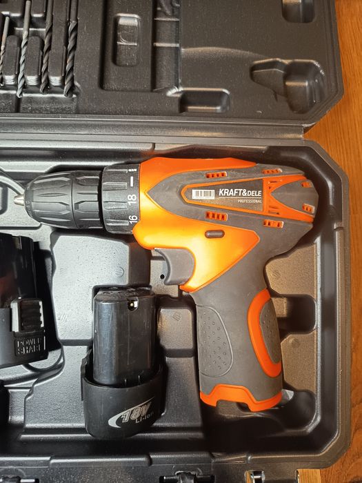 Wkrętarka Kraft&Dele KD-3066 + 3 akumulatory + zestaw bitów i wierteł