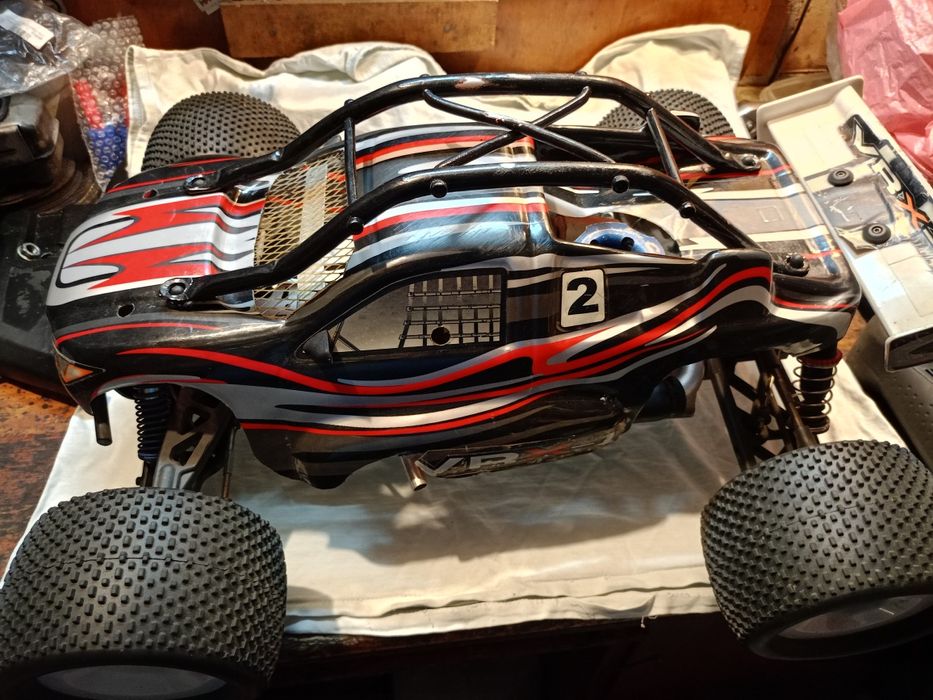 Samochód spalinowy silnik 4,6 ccm