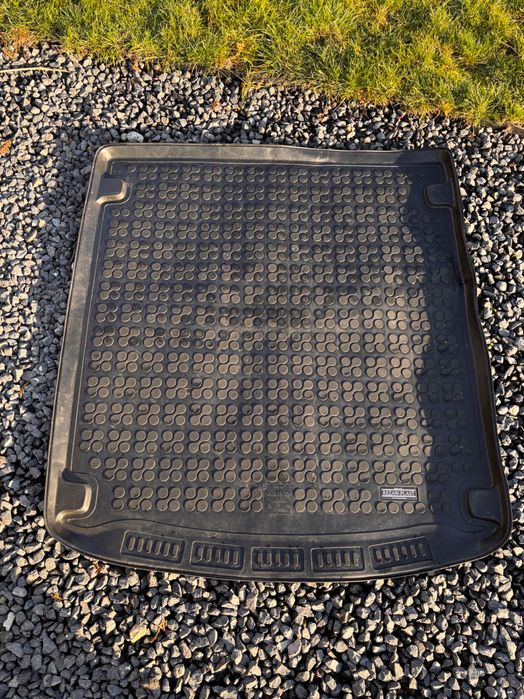 Mata gumowa bagażnika Audi A6 c7 avant kombi