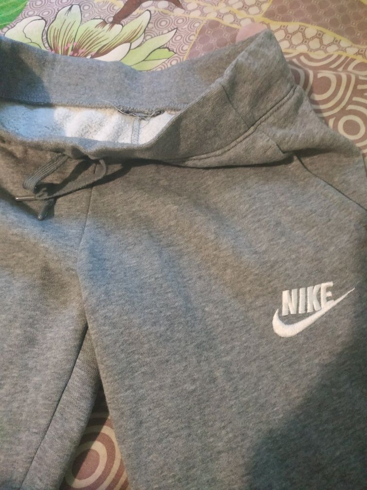 Детские спортивние штаны Nike