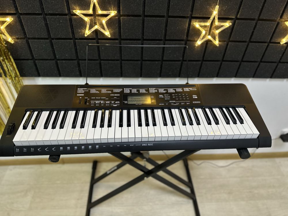 ПРОФЕСІЙНИЙ синтезатор CASIO CTK-3500 цифрове піаніно,динамічна модель