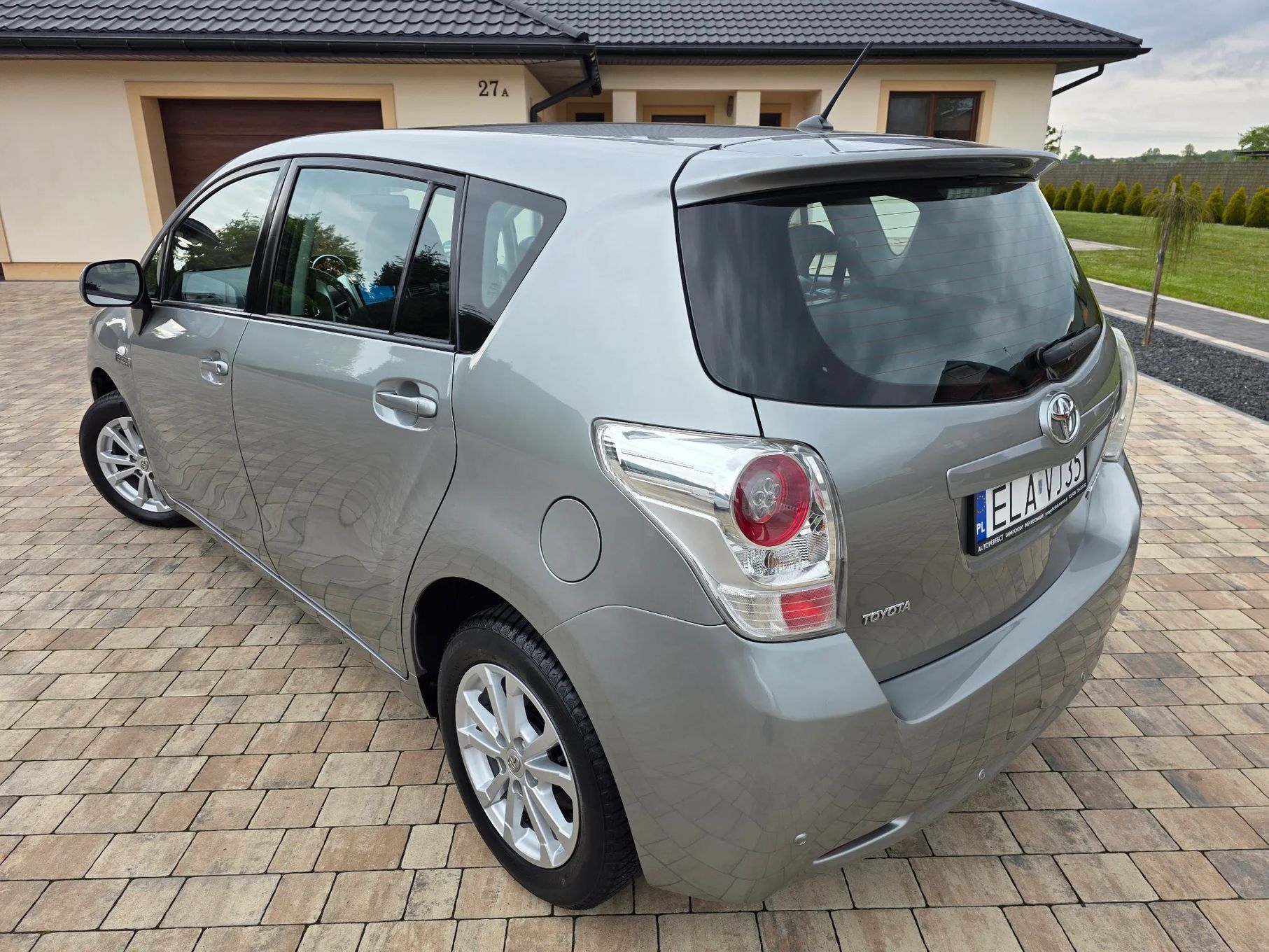 Toyota Verso 1.8 ALU Klimatro NAVI Panorama 2xPDC Bluetooth ANDROID Tempomat SERWIS