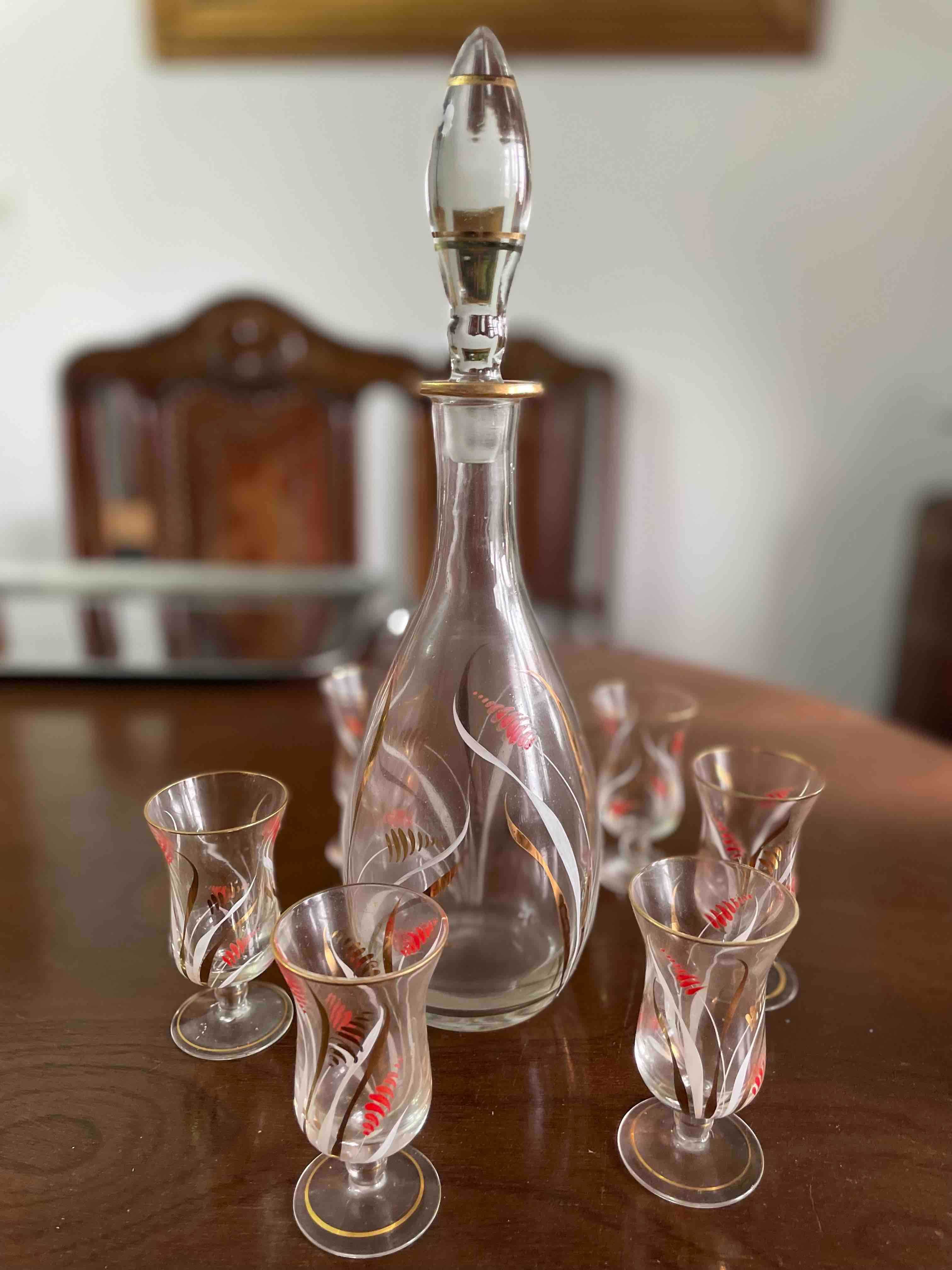 Conjunto de Garrafa licoreira com 6 cálices