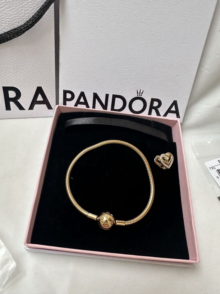 Браслет Pandora Moments зі сплаву з покриттям 14к золотом (18см)