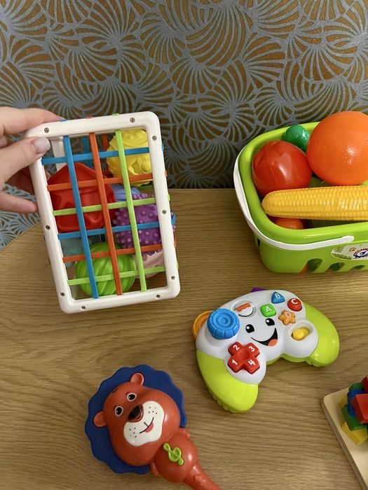 Дитячі іграшки для вашої малечі , можна й одним лотом