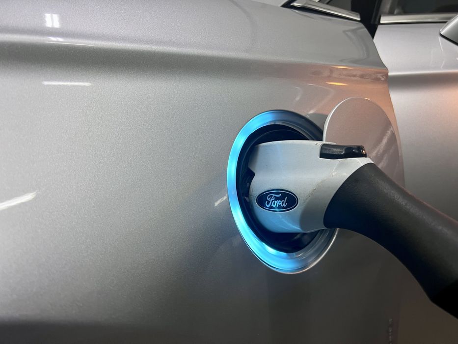 Продам Ford Fusion plug-in hybrid (Подзаряжаемый гибрид)