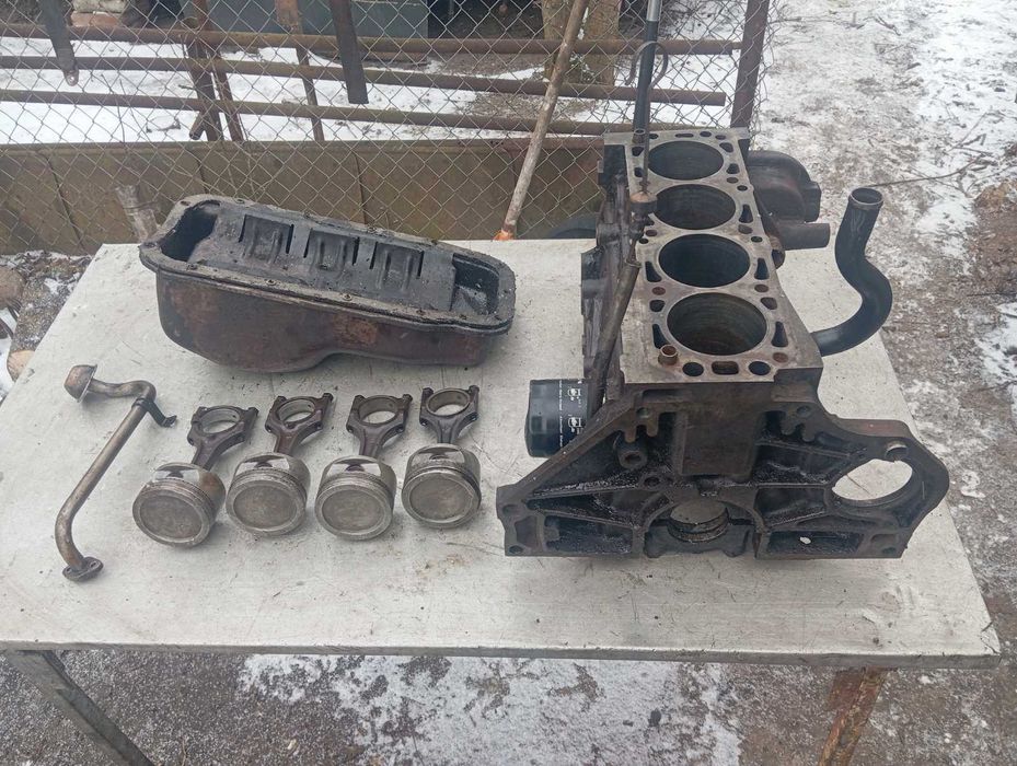 Колінвал Опель кадет Corsa ascona 1.3, 1.4 коліно Opel gm 90156520