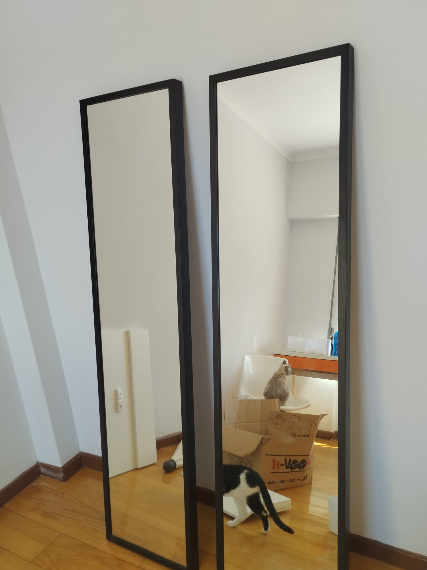 Espelho com moldura 160x40