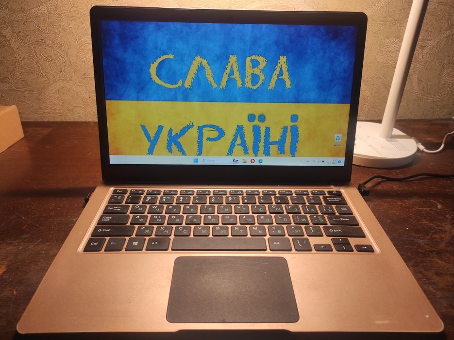 Тонкий ноутбук 13.3'' ips 6 gb