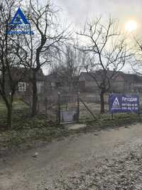 Продамо приватизовану земельну ділянку з будинком в місті Луцьку!