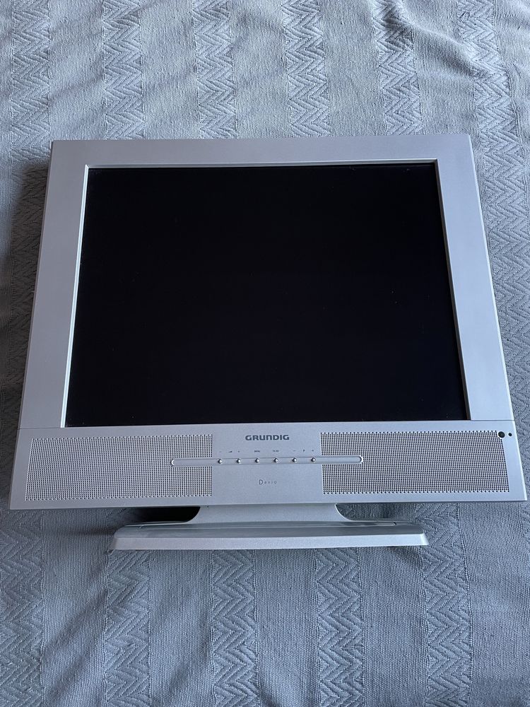 TV LCD Grundig Davio