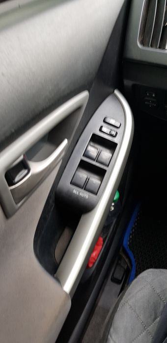 Тоyota Prius 30 2015 гибрид