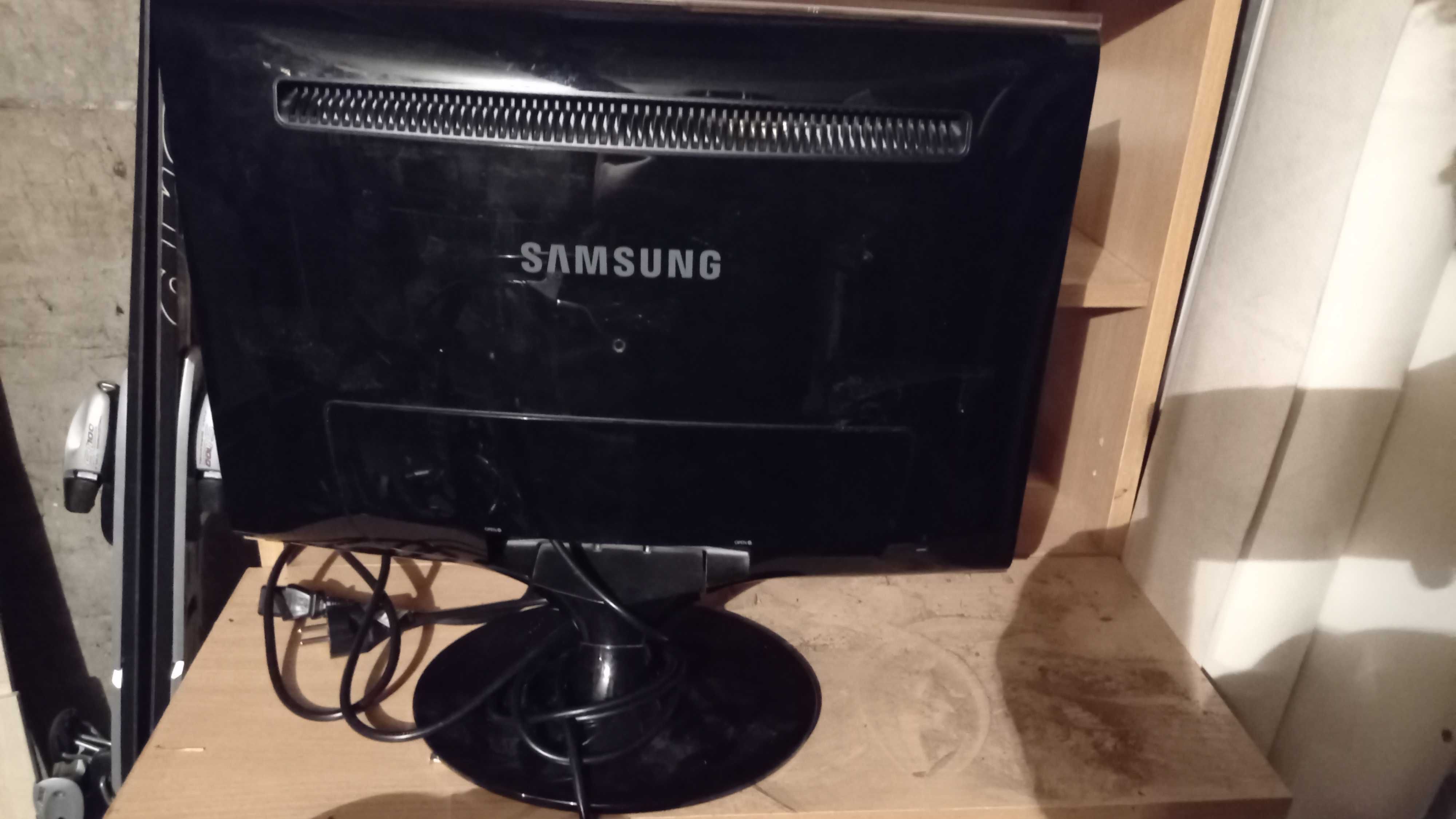 Monitor Samsung SyncMaster T220 22''