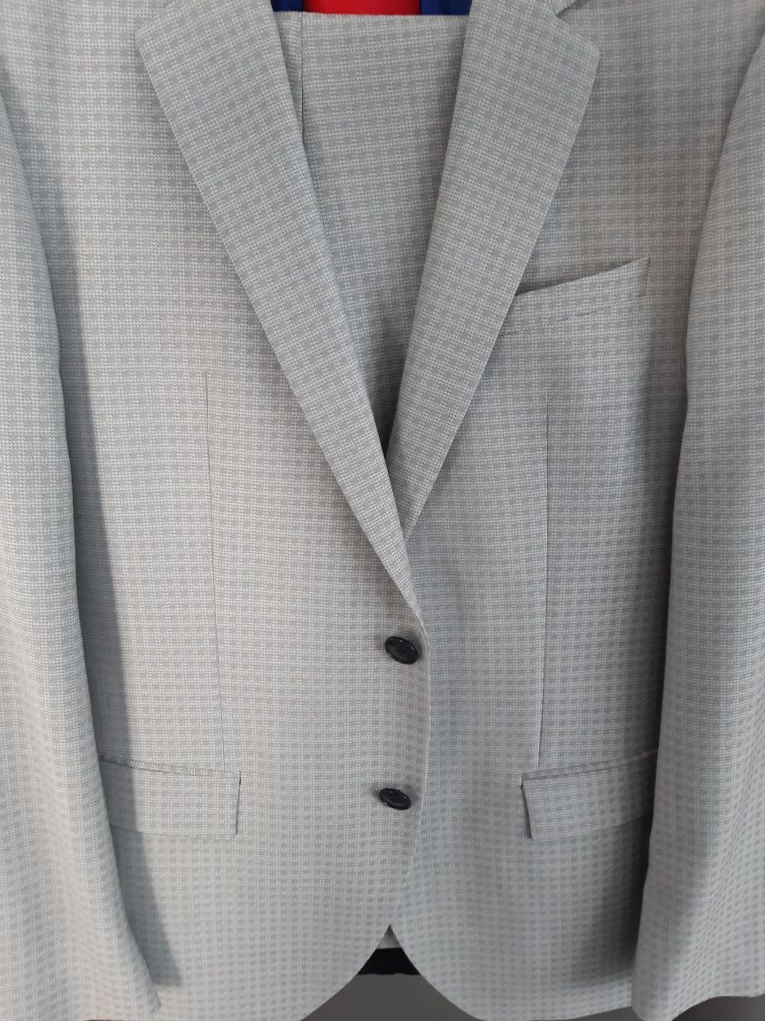 Garnitur Hugo Boss rozm.50