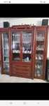 Cristaleira / louceiro + mesa jantar extensivel + cadeiras em mogno