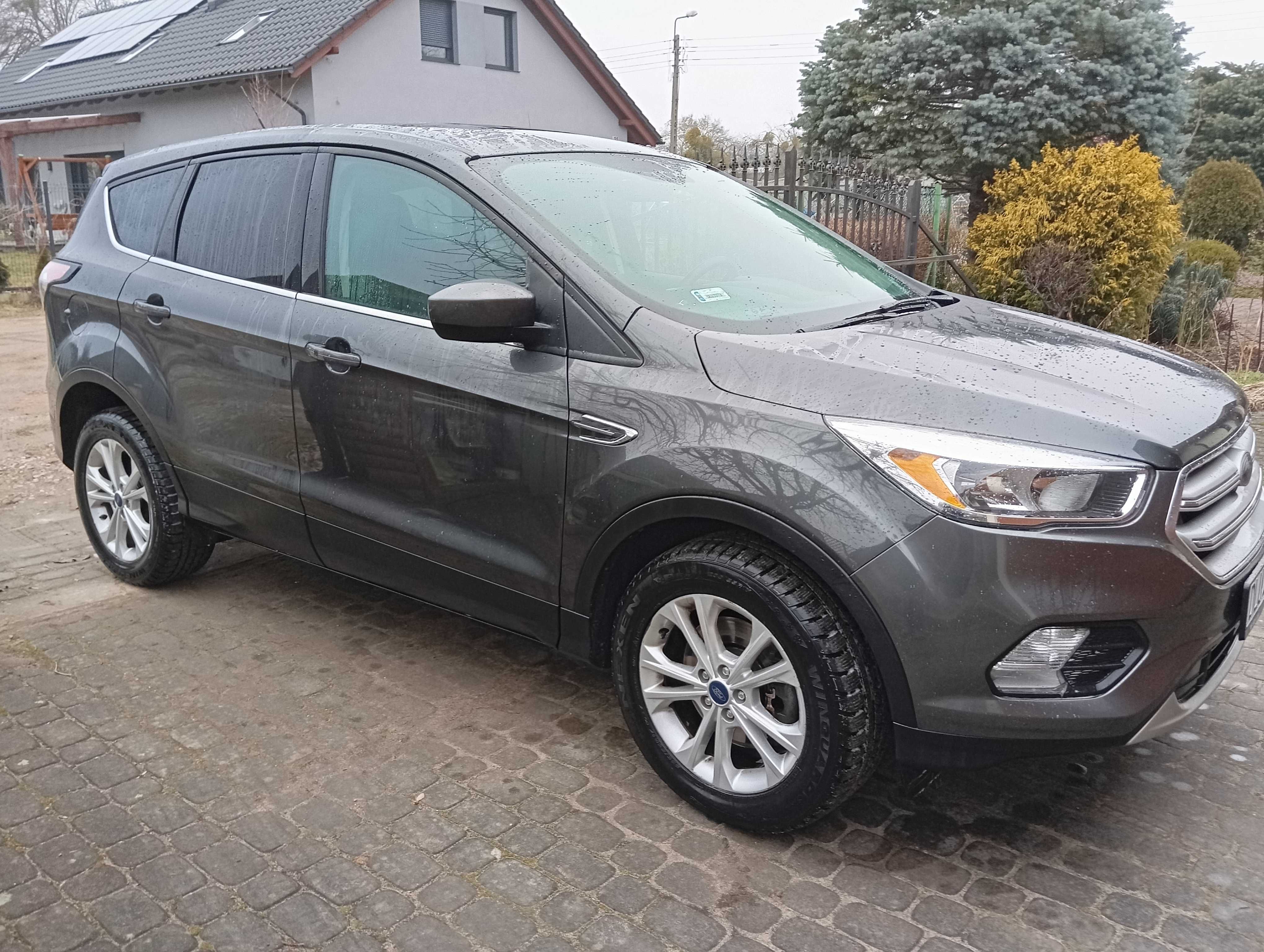 Ford Escape 2019r. 1.5 ecoboost