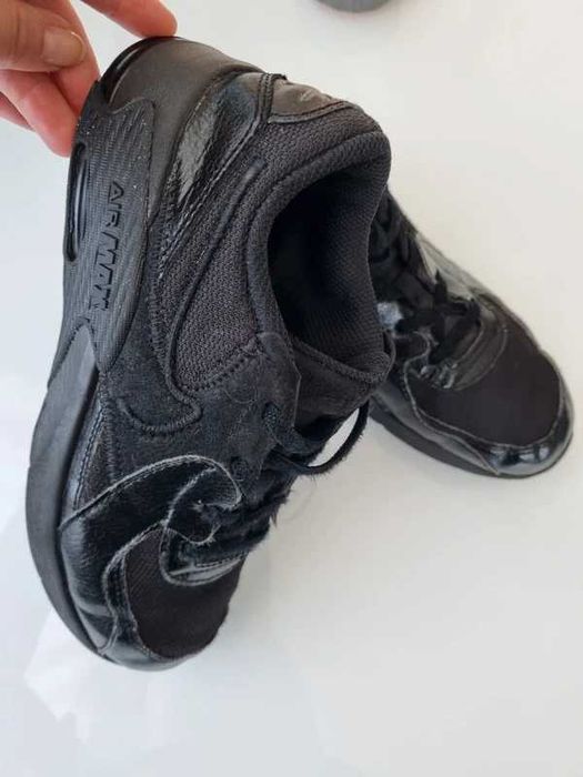 Nike Air Max czarne skórzane sneakersy dziecięce rozm 34