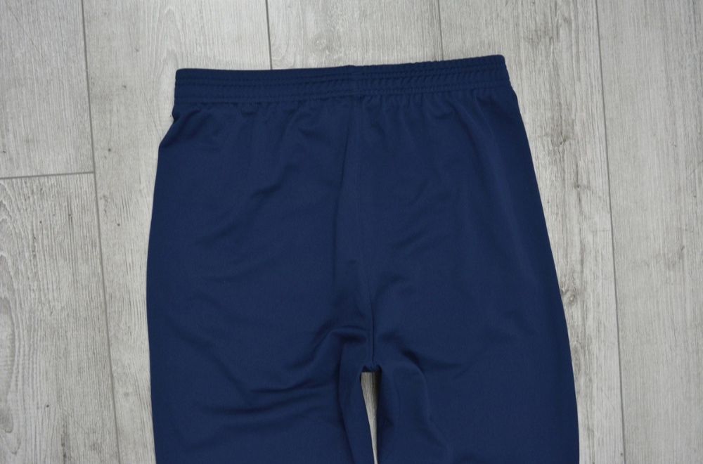 Dresy Under Armour