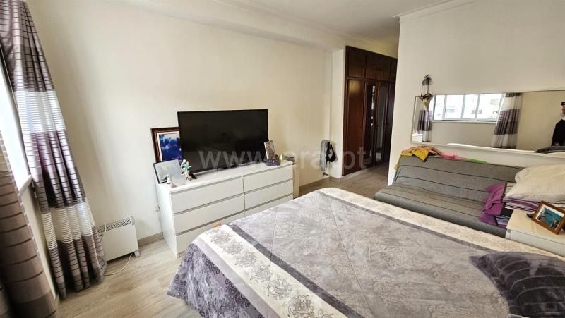 Apartamento T3 + Garagem + Sótão com dois Acessos