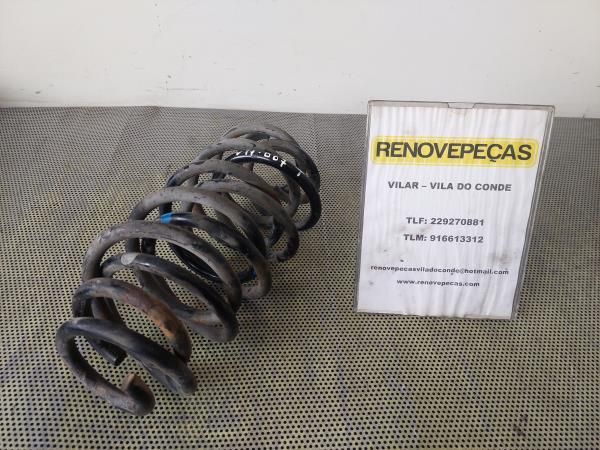 Mola de suspensão trás direita TOYOTA Urban Cruiser (_P1_)