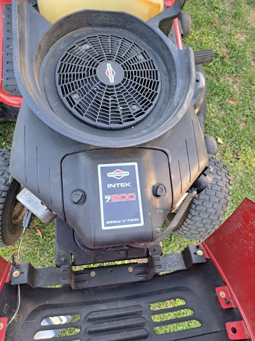 Kosiarka traktorek Yard pro V-TWIN 20km