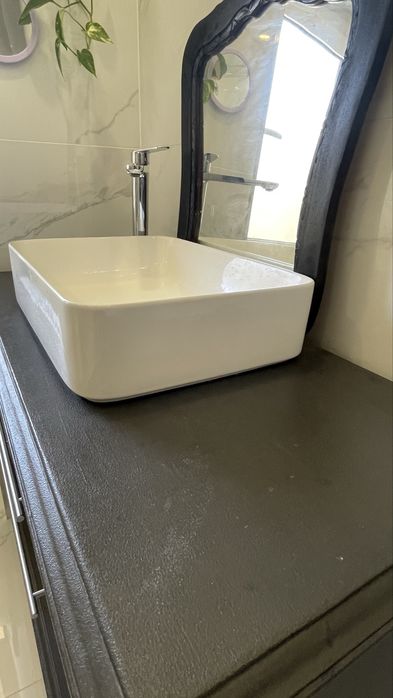 Movel + lavatório + torneira